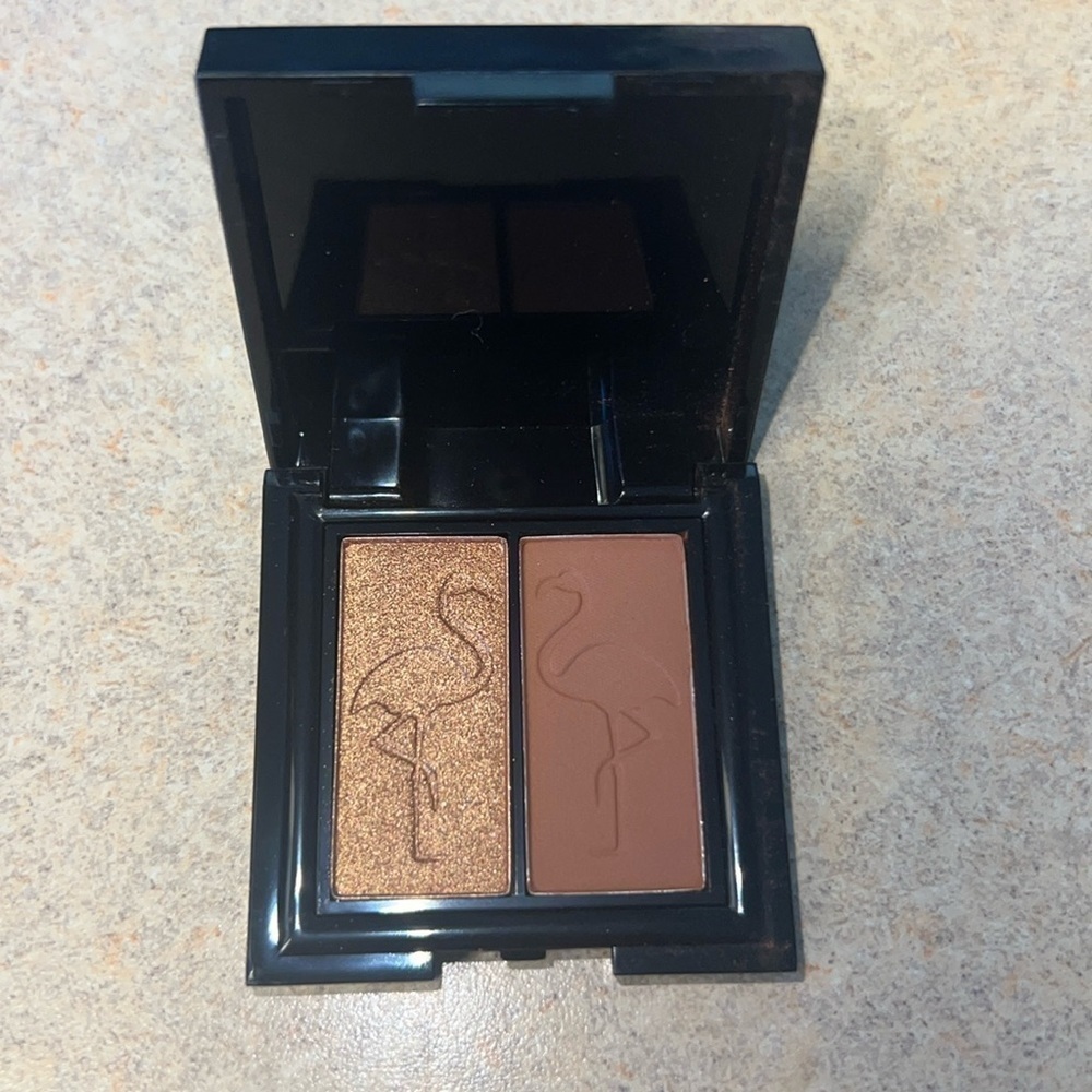 Shaina‎ B Eyeshadow Duo in B. Brazen NEW